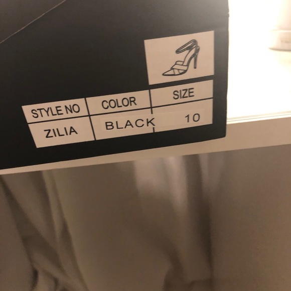 Fashion Nova Heels - Picture 4 of 6